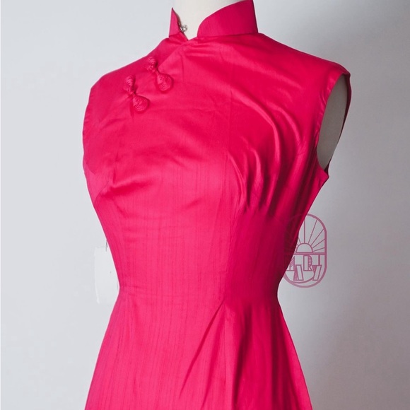 Vintage 60s cheongsam - Picture 1 of 3